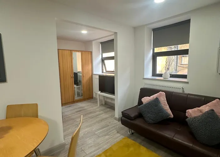 Luxury Studio Flat In Central London! E1!F3