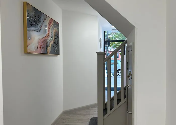 Luxury Studio Flat In Central London! E1!F3